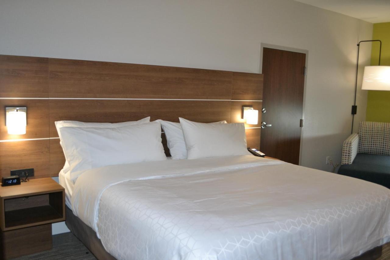 Holiday Inn Express Tallahassee-University Central By Ihg Exterior foto