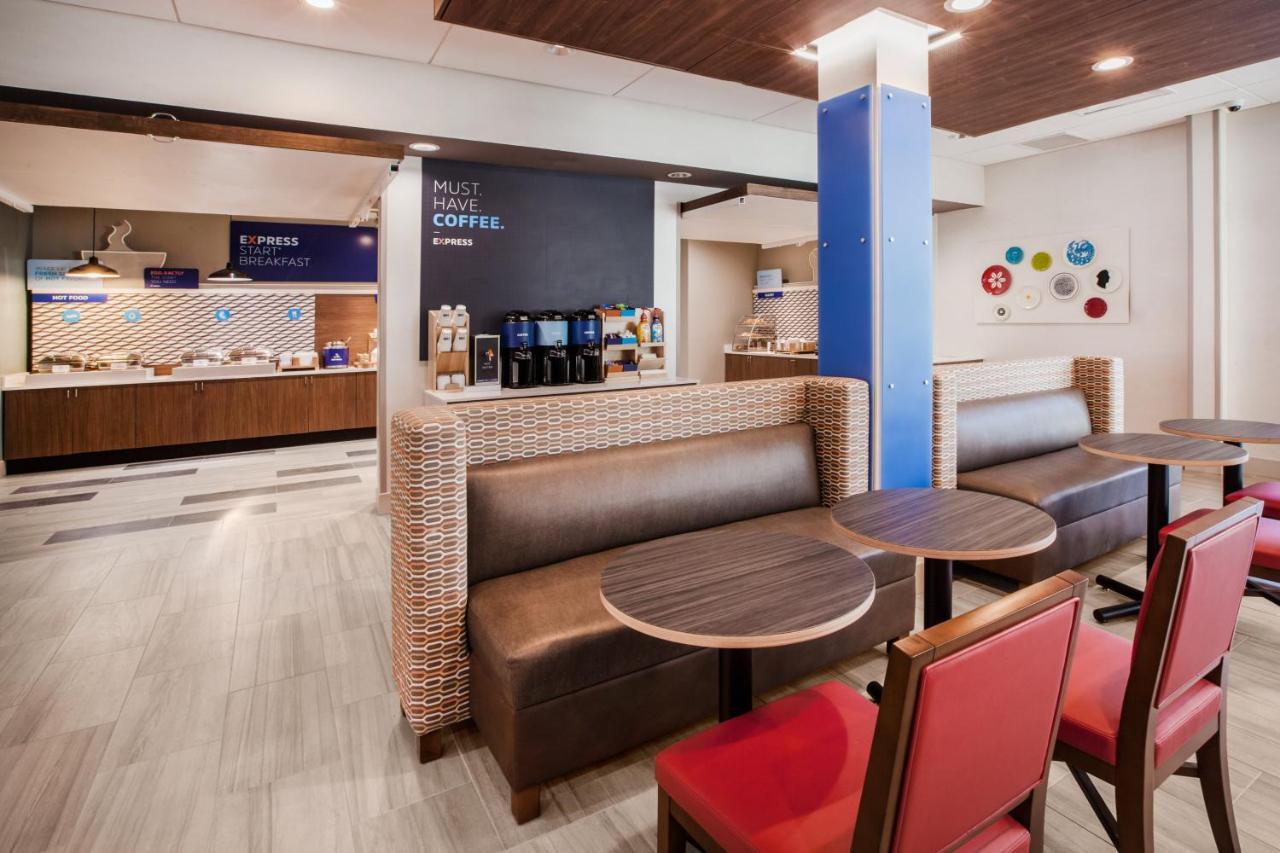 Holiday Inn Express Tallahassee-University Central By Ihg Exterior foto